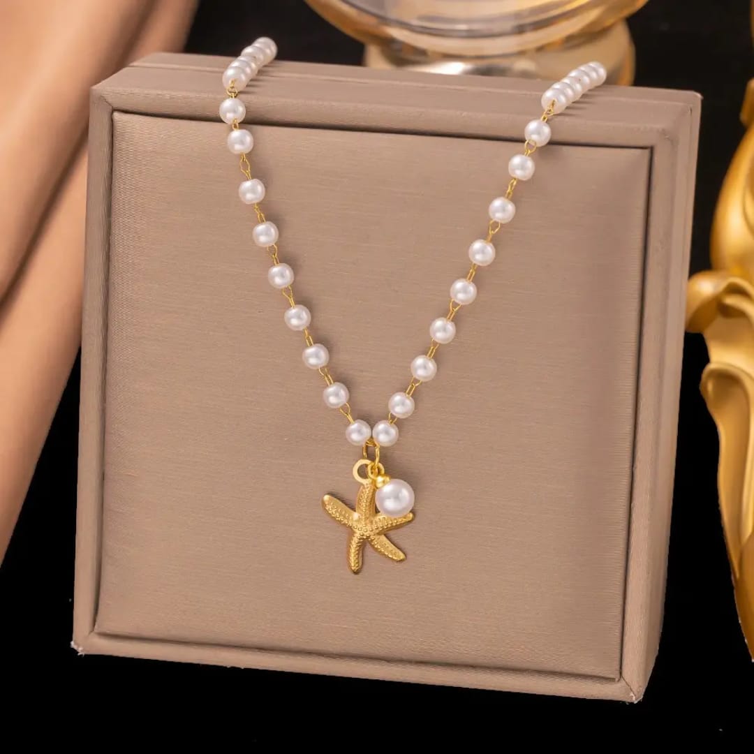 How to Layer Necklaces Like a Pro